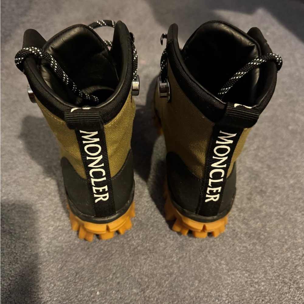 MONCLER hiking boots - Picture 4 of 6